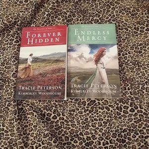 2774 Traci Peterson and Kimberly Woodhouse 2 Book Set, The Treasures of Nome